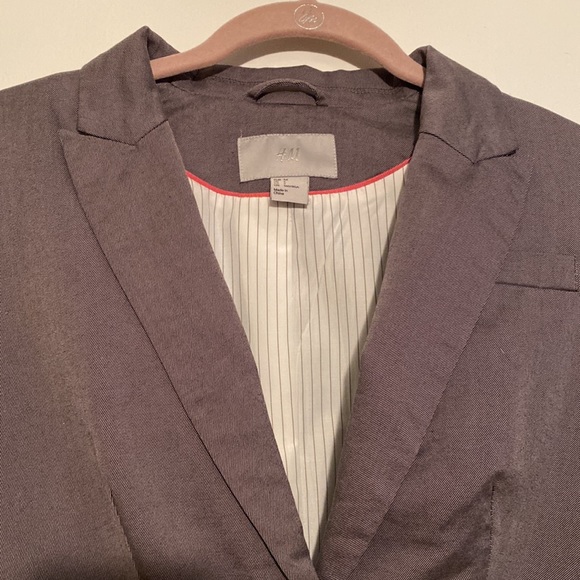 H&M women’s size 4 gray blazer - Picture 2 of 15